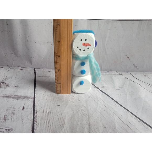 Wooden Handmade Snowman Winter Tiered Tray Home Decor Shelf Sitter Light BlueNew - Picture 4 of 4